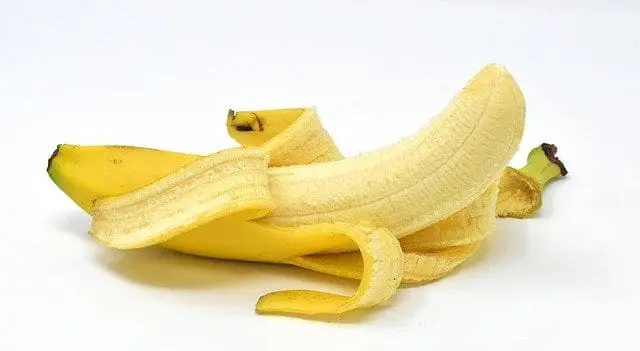 Polacy nie znają tych 15 niesamowitych zastosowań skórki od banana. To ważne! banan
