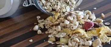 Zobacz czemu warto jeść płatki owsiane każdego ranka