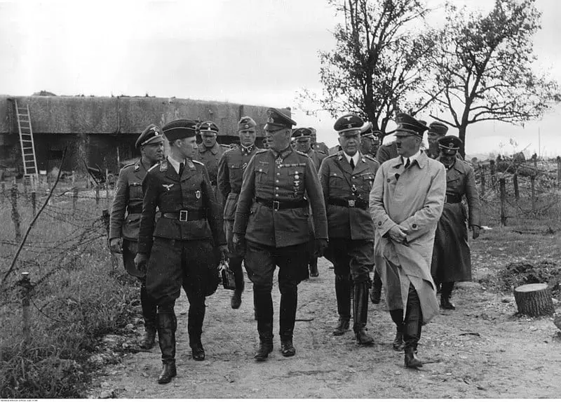 fakty z życia Adolfa Hitlera