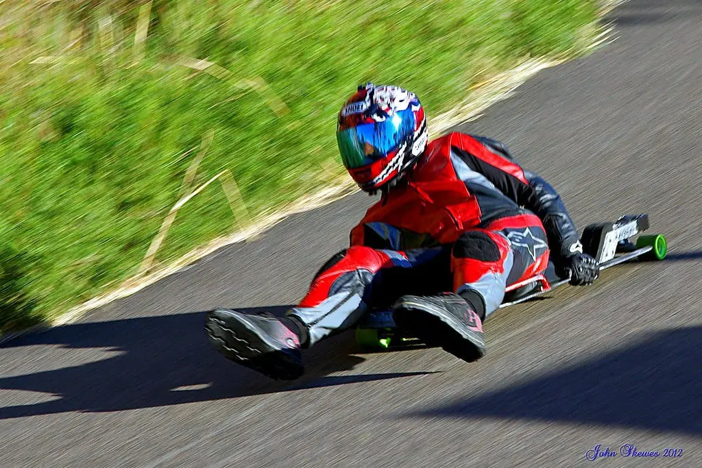 Najbardziej niebezpieczne sporty na świecie Najbardziej niebezpieczne sporty na świecie