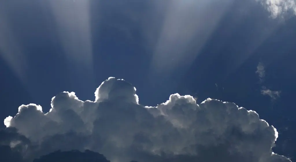 Błędy w pielęgnacji, które powodują starzenie się skóry