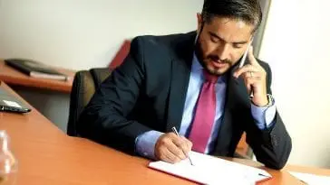 10 powodów, dlaczego lepszy jest droższy adwokat