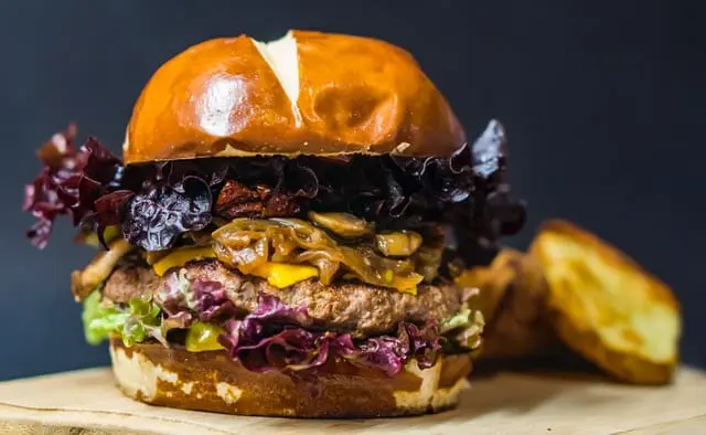 Czy jedzenie słodyczy powoduje cukrzycę - fakty i mity Burger.