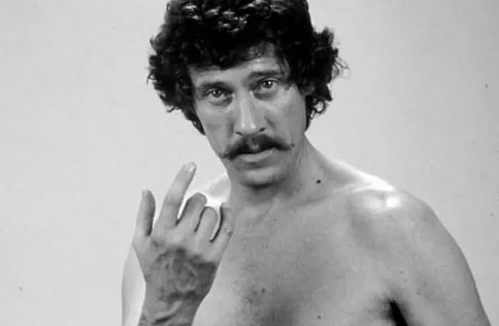 8 najsłynniejszych penisów w historii: fakty, mity i legendy John Holmes.
