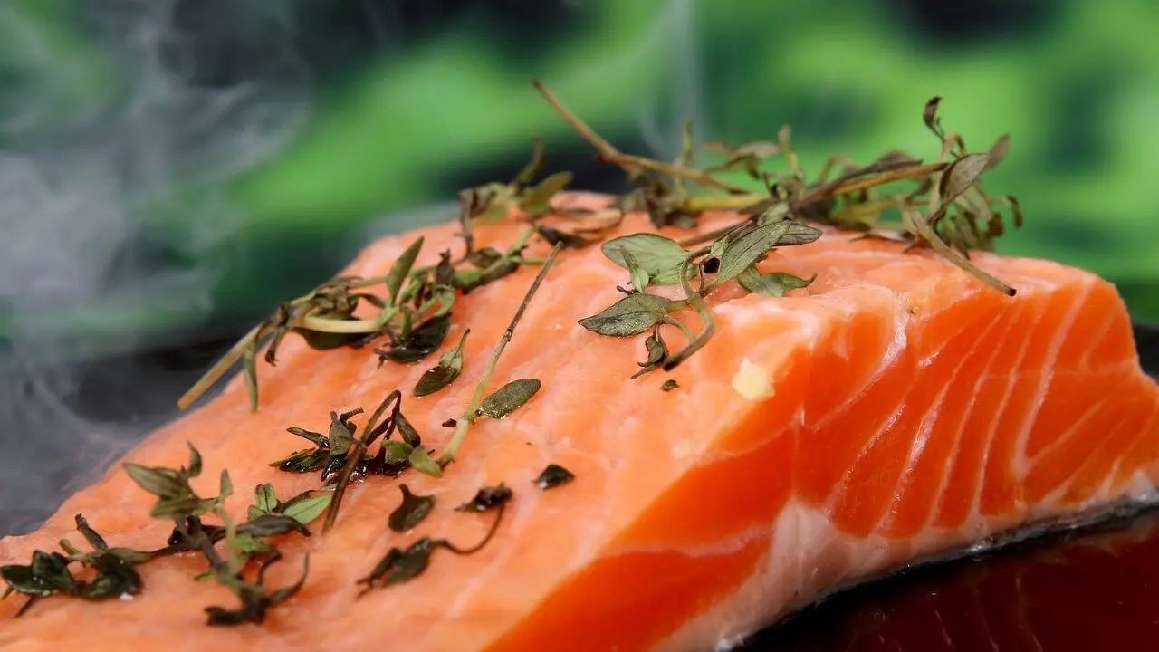 Tłuste ryby morskie – łosoś jako źródło kwasów omega-3