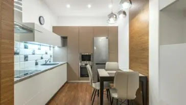 Co między szafki w kuchni?