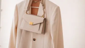 Sztuka pielęgnacji luksusowych ubrań jak przedłużyć życie wartościowych rzeczy