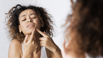 Sennik Wyciskanie Pryszczy: Znaczenie Snu i Interpretacja Symboli