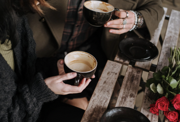 Przewodnik po prezentach na walentynki w 2026 r.: od ulubionych klasyków po nowoczesne niespodzianki Przewodnik po prezentach na walentynki w 2026 r.: od ulubionych klasyków po nowoczesne niespodzianki