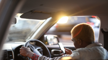 Ile naprawdę można zarobić w aplikacjach Uber i Uber Eats?