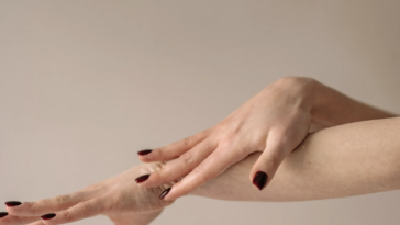 Rytuały self-care, które realnie poprawiają samopoczucie