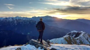 Poza utartym szlakiem: Jak czerpać maksimum satysfakcji z górskich wędrówek?