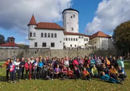 Choroba zwyrodnieniowa stawów (artroza): objawy, przyczyny i leczenie. Dlaczego ruch pomaga bardziej niż leżenie