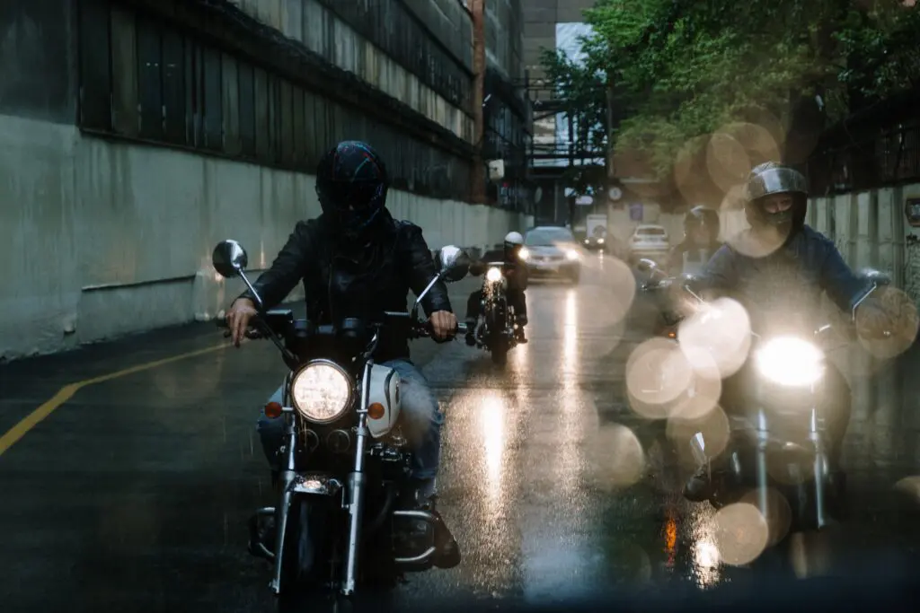 Sennik motor – co oznacza sen o motocyklu?