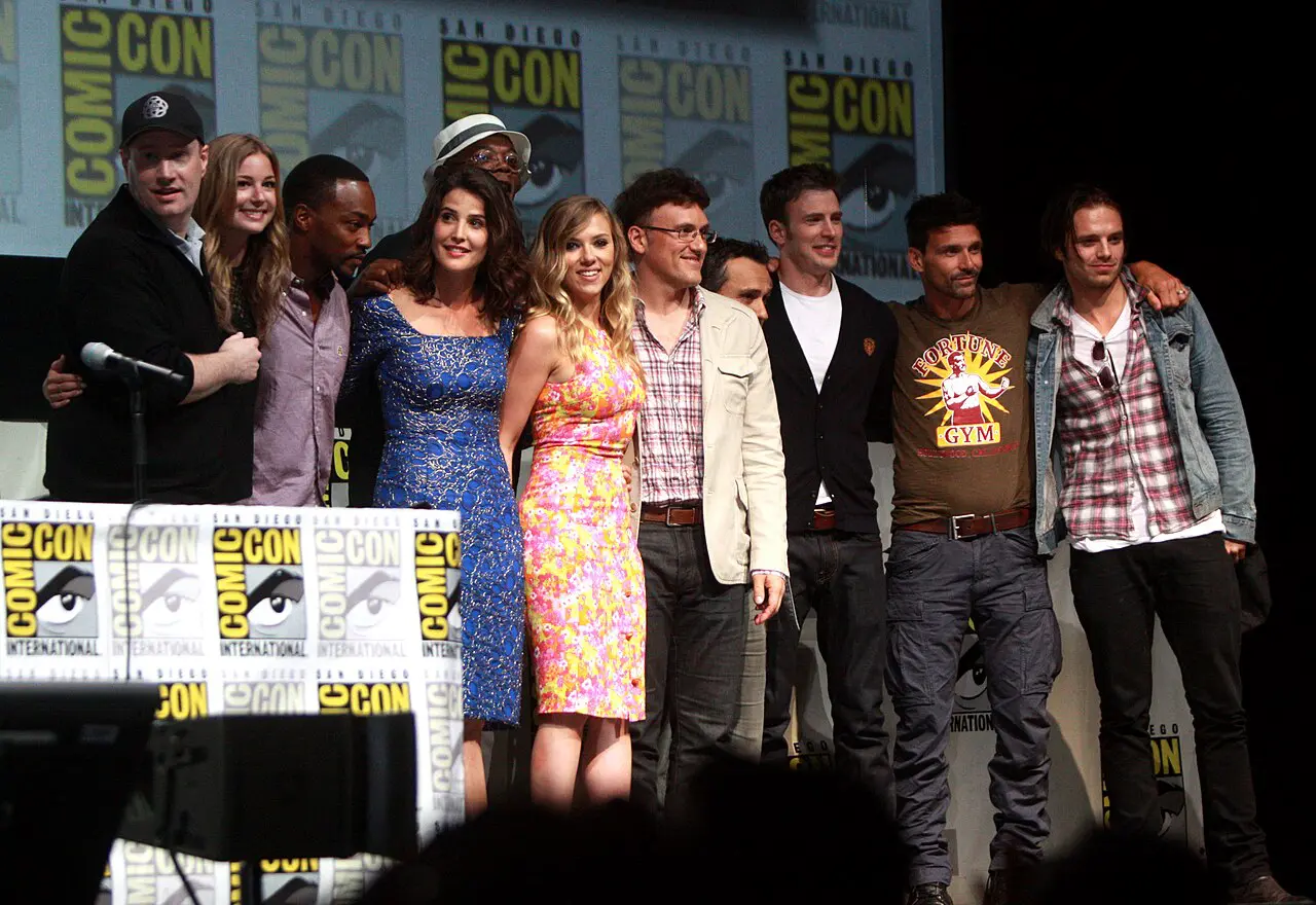 Najlepsze filmy Marvela: ranking według ocen Filmwebu Chris Evans i obsada filmów o Kapitanie Ameryce na San Diego Comic-Con 2013