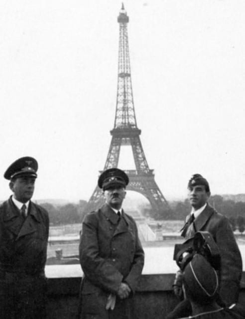 Adolf Hitler we Francji z wiezą Eiffla
