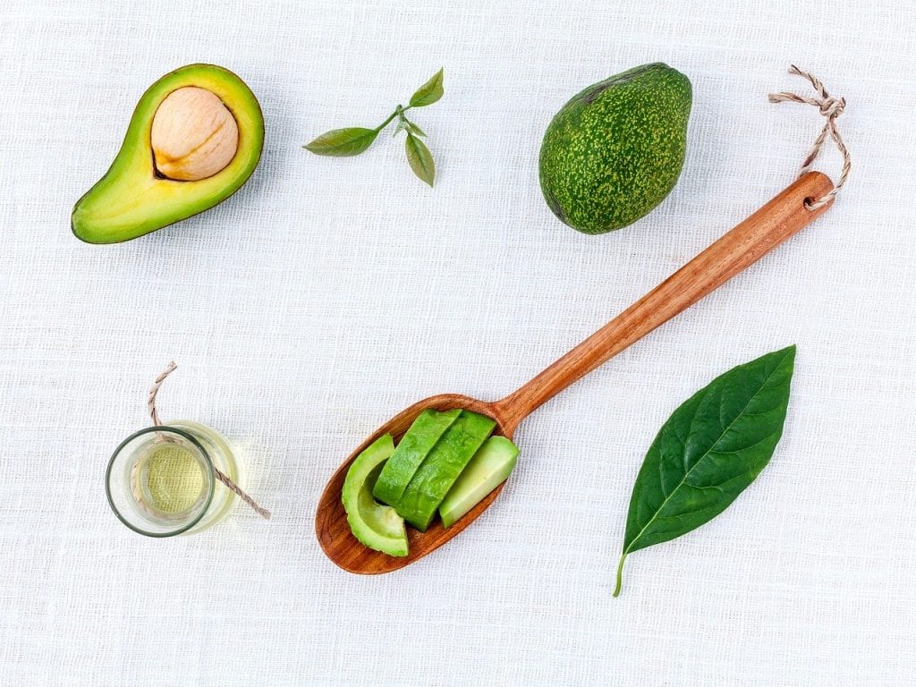 zielone avocado w kawałkach
