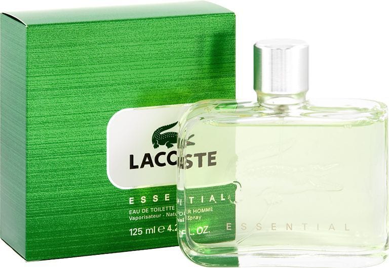 Flakon perfum Essential. 