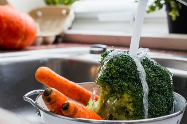 Dlaczego warto jeść brokuły? 12 niesamowitych właściwości brokułów
