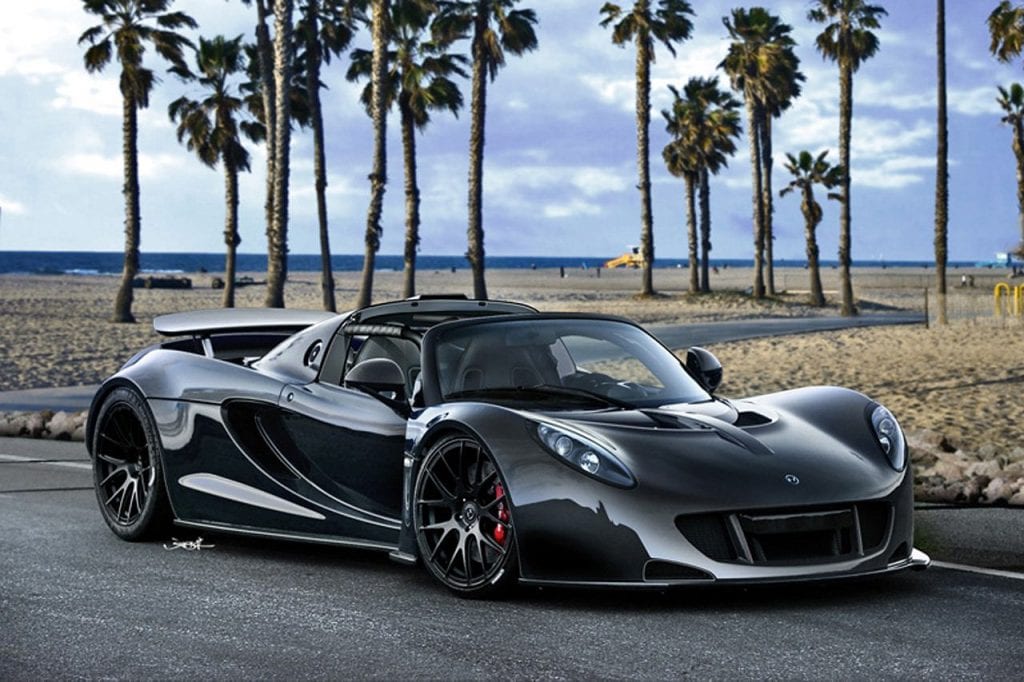 TOP10: Najszybszy samochód na świecie to jeżdżąca rakieta Hennessey Venom GT Spider.