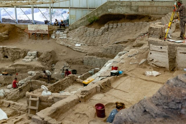 Wykopaliska archeologiczne. 