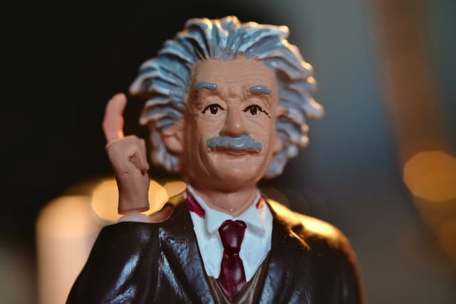 Albert Einstein - figurka.