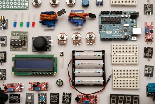 Jeden akumulator dla całego domu Urządzenia elektryczne.