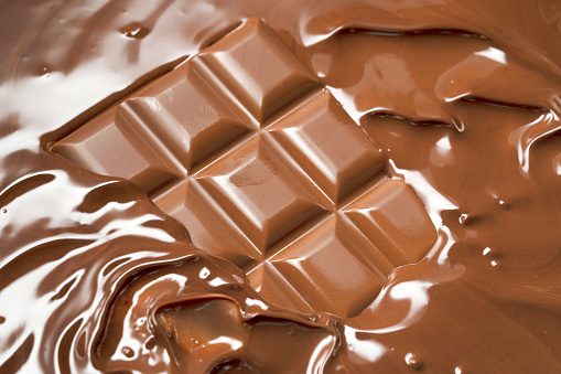 Jedz czekoladę codziennie. Sprawdź jej magiczne właściwości!