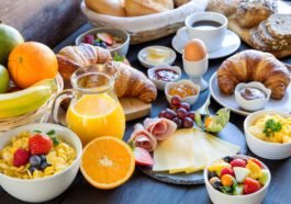 Czego nie jeść rano na pusty żołądek: 7 produktów i co jeść zamiast nich