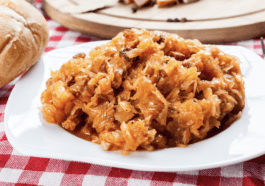 Czy bigos można mrozić? Jak mrozić, rozmrażać i odgrzewać