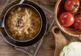 Kapuśniak kcal: ile kalorii ma tradycyjna zupa z kapusty?