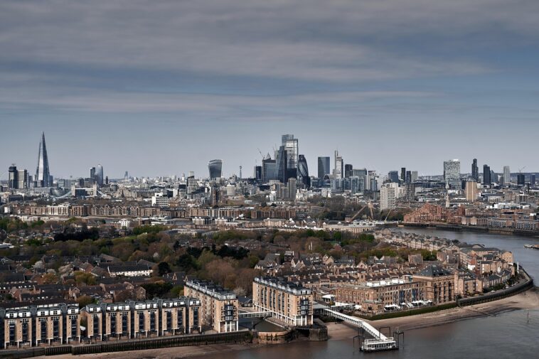Ubiegasz się o wizę do UK - sprawdź jak może Ci pomóc Serwis Konsularny