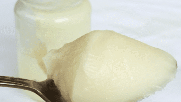 Smalec gęsi na włosy - naturalny sposób na zdrową i lśniącą fryzurę