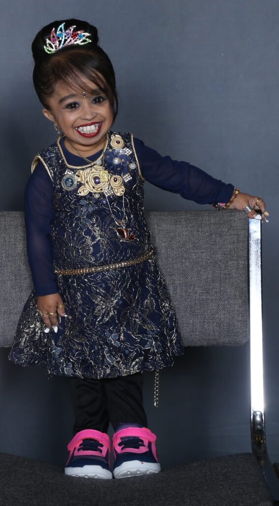 Jyoti Amge na konwencie Raleigh Supercon w 2018 roku