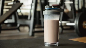 Odżywki białkowe – nie tylko dla osób trenujących, ale dla wszystkich, którzy chcą dbać o zdrowie