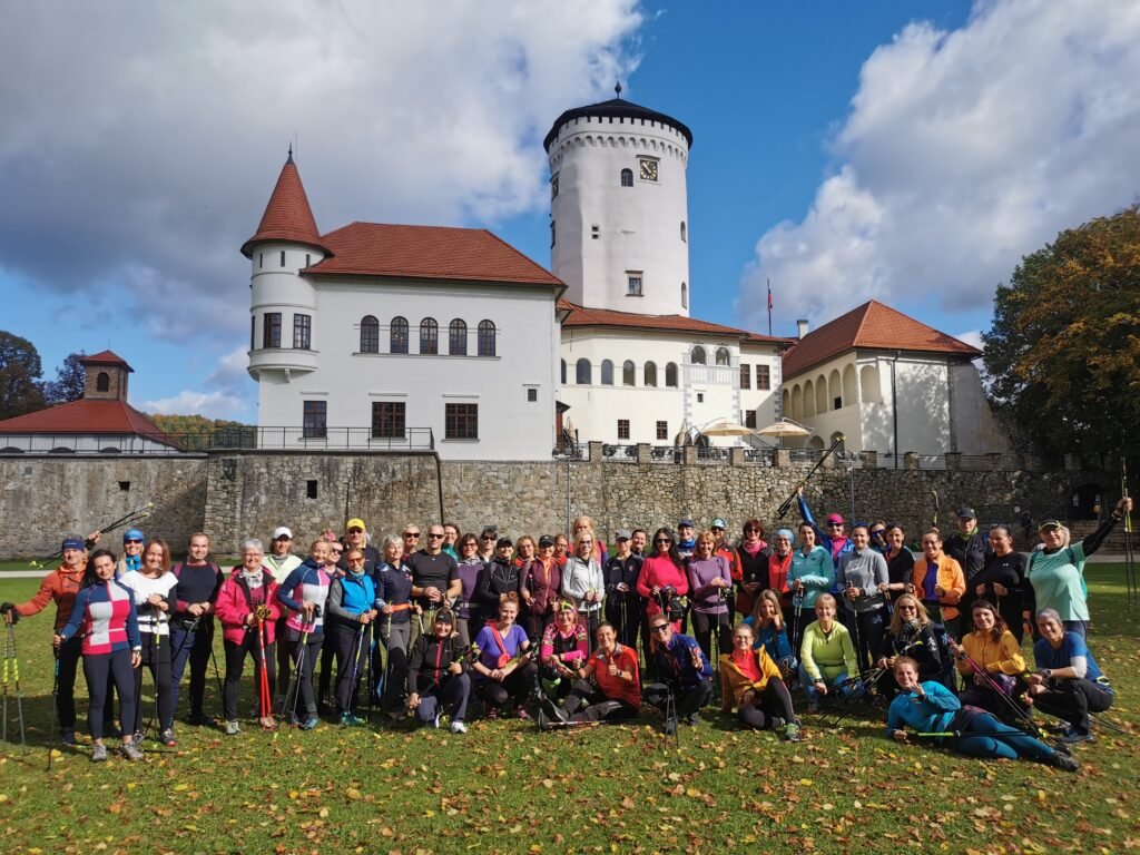 Choroba zwyrodnieniowa stawów (artroza): objawy, przyczyny i leczenie. Dlaczego ruch pomaga bardziej niż leżenie
