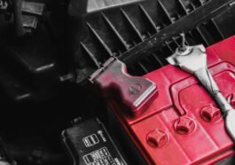 Rozrusznik kręci wolniej niż w sierpniu. To ostatnie ostrzeżenie, zanim auto stanie na dobre