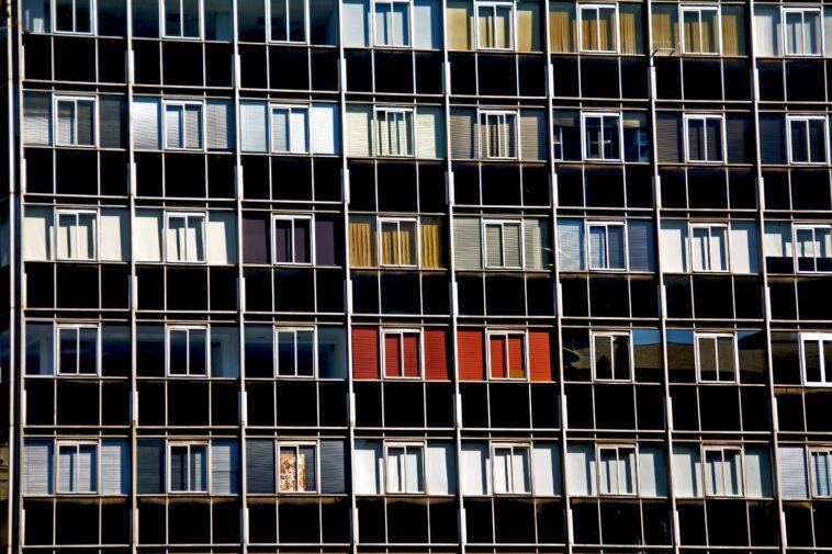 Projektowano je na 70 lat, a pierwszy stanął w 1958 roku. Instytut zbadał 300 bloków i ma dobrą wiadomość Projektowano je na 70 lat, a pierwszy stanął w 1958 roku. Instytut zbadał 300 bloków i ma dobrą wiadomość