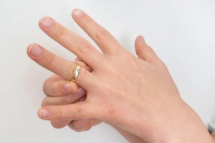 Take off a Stuck Ring 